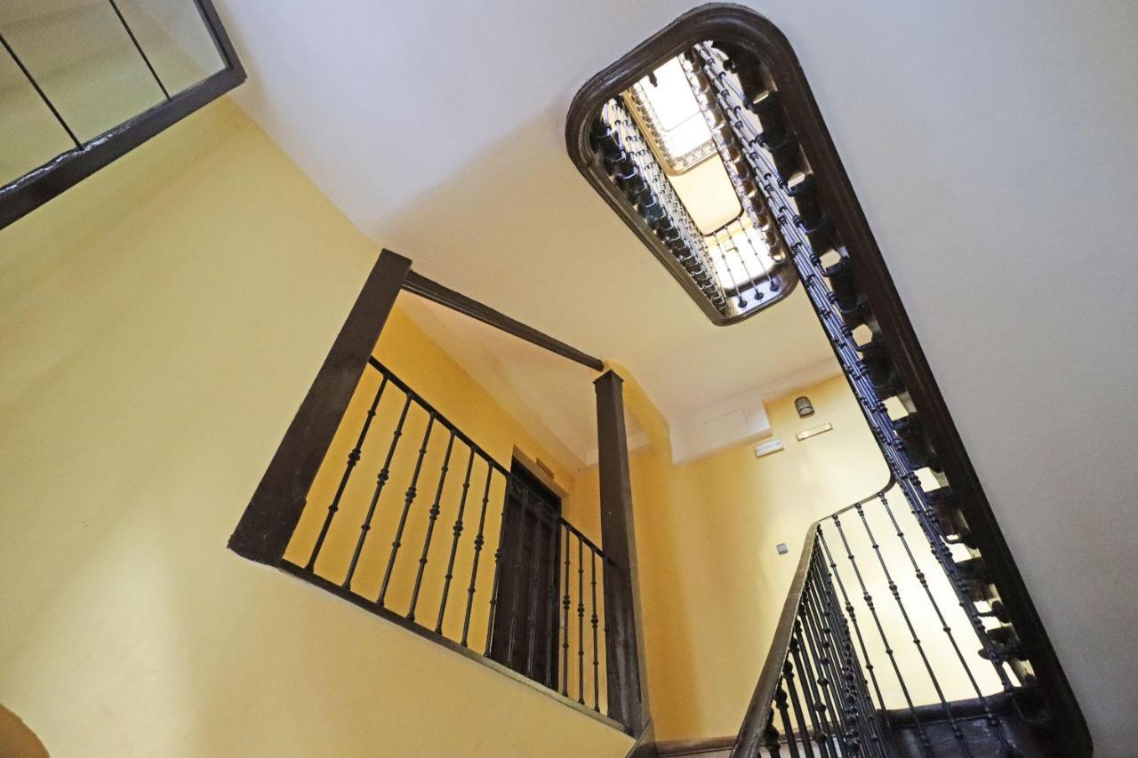 Reina Sofia Boutique Ii By Madflats Collection Appartement
