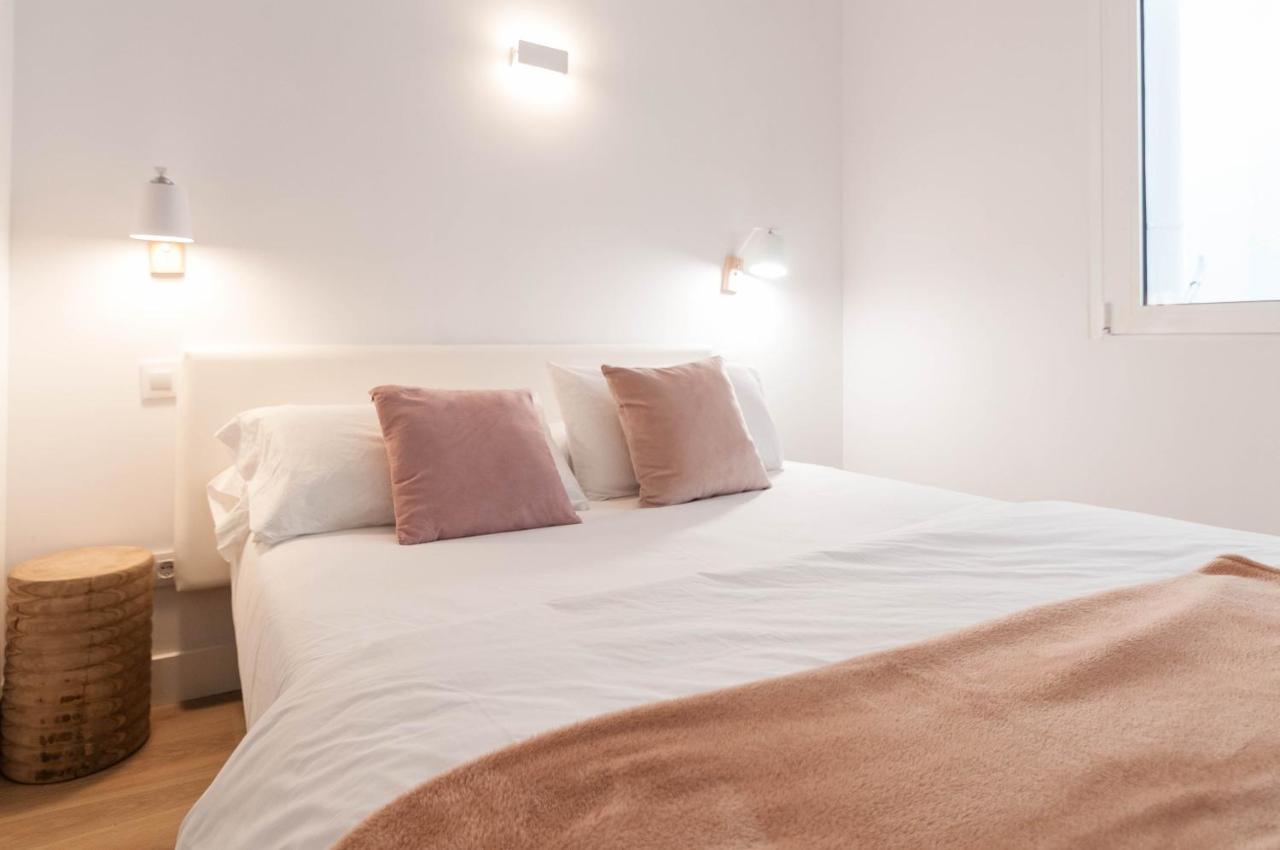 Hellenhost - Gran Via Appartement