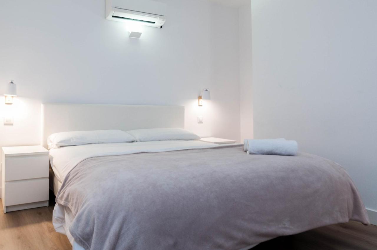Hellenhost - Gran Via Appartamento *