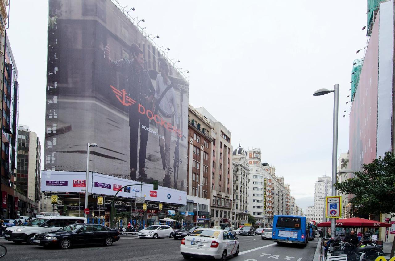 Hellenhost - Gran Via Appartamento