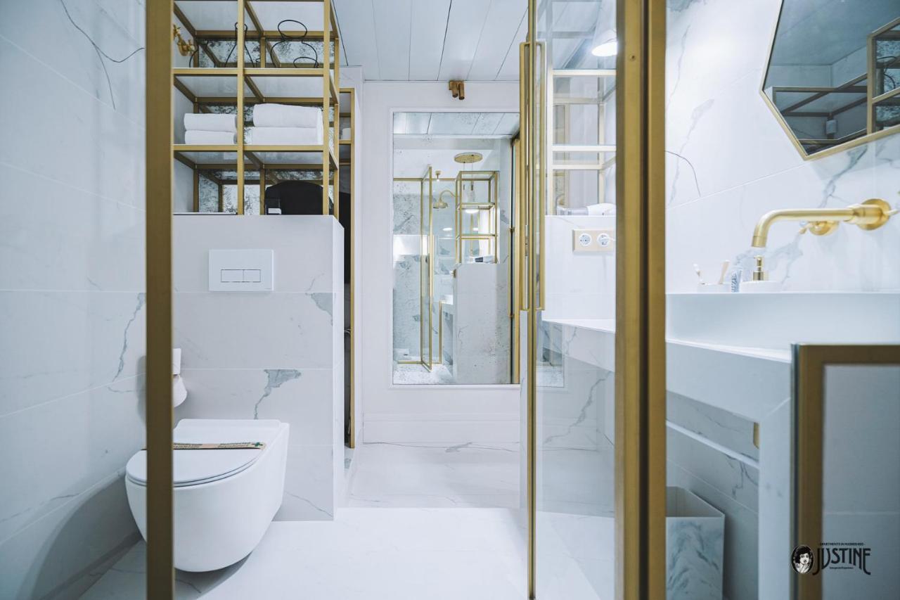 Kintsugi By Justine Turístico En Río Madrid