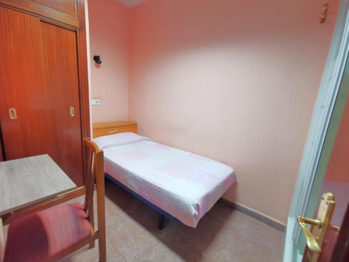 Casa De Huespedes La Asturiana Gasthuis 2*