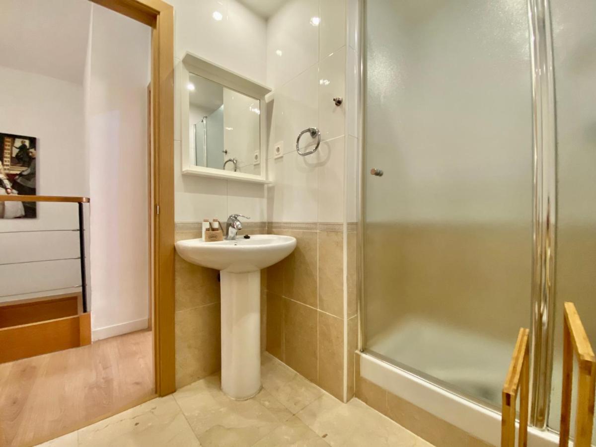 Opera - Duplex De 3 Dormitorios Con Piscina Madrid