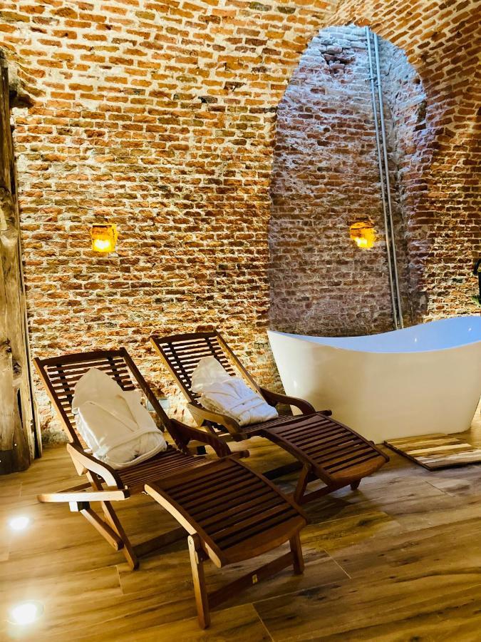 Luxury, Private Wellness In Prado Museum New Aug21 Madrid