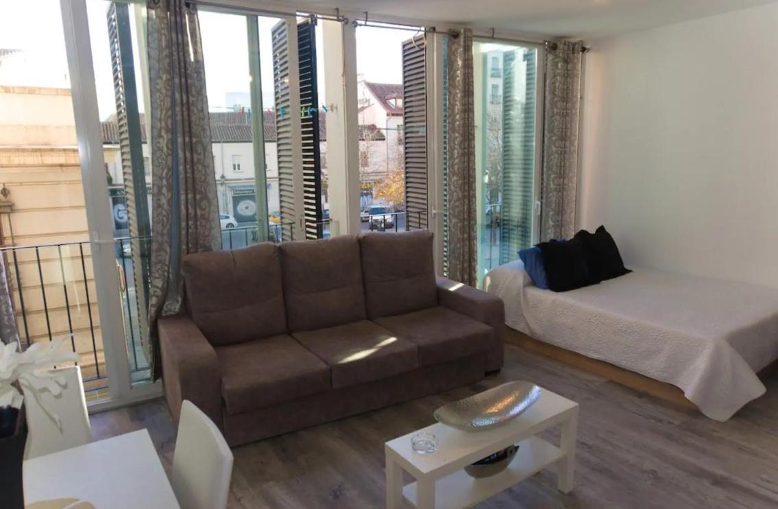 Apartment Estudio En Plaza Vara Del Rey *