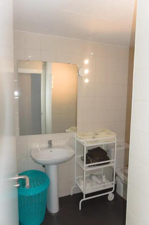 Estudio En Plaza Vara Del Rey Madrid