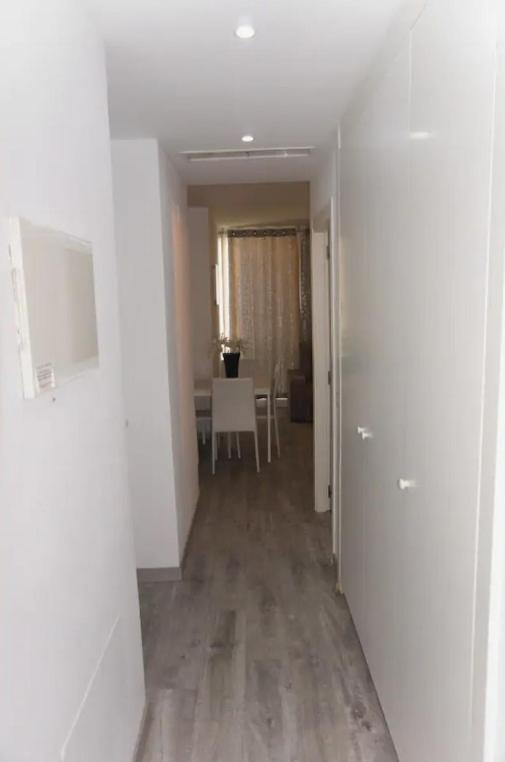 Estudio En Plaza Vara Del Rey Apartment Madrid