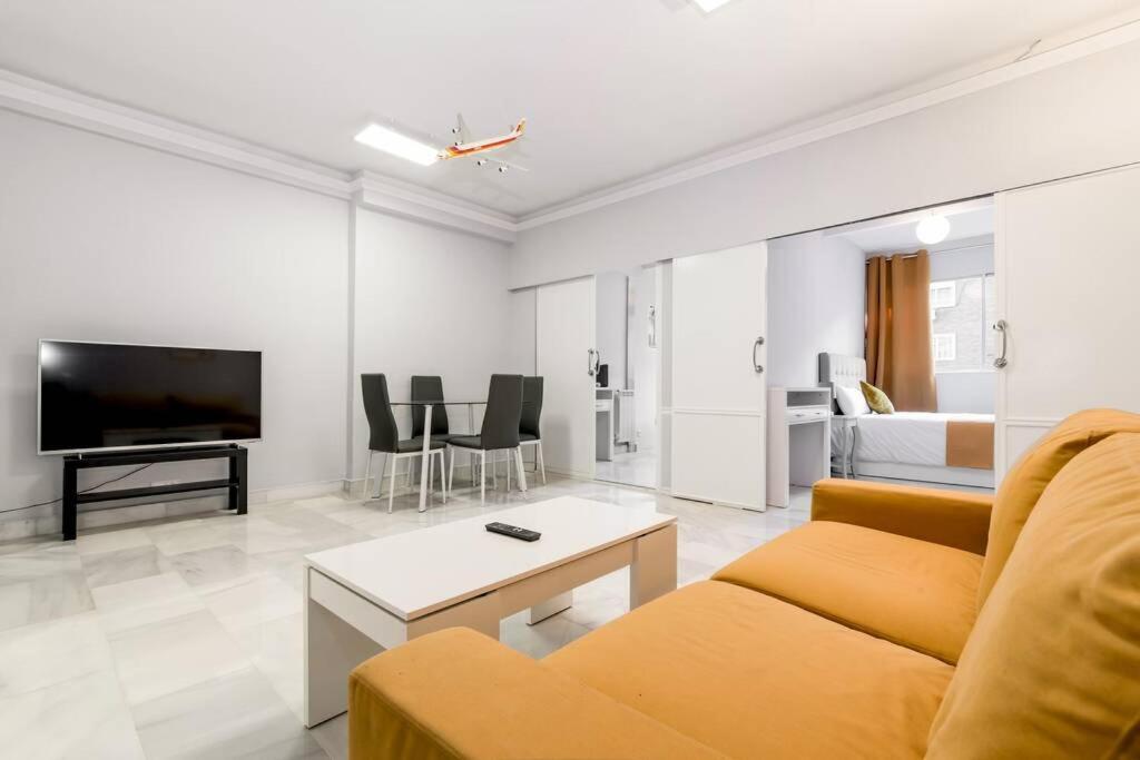 Cozy And Comfortable In Plaza Castilla *