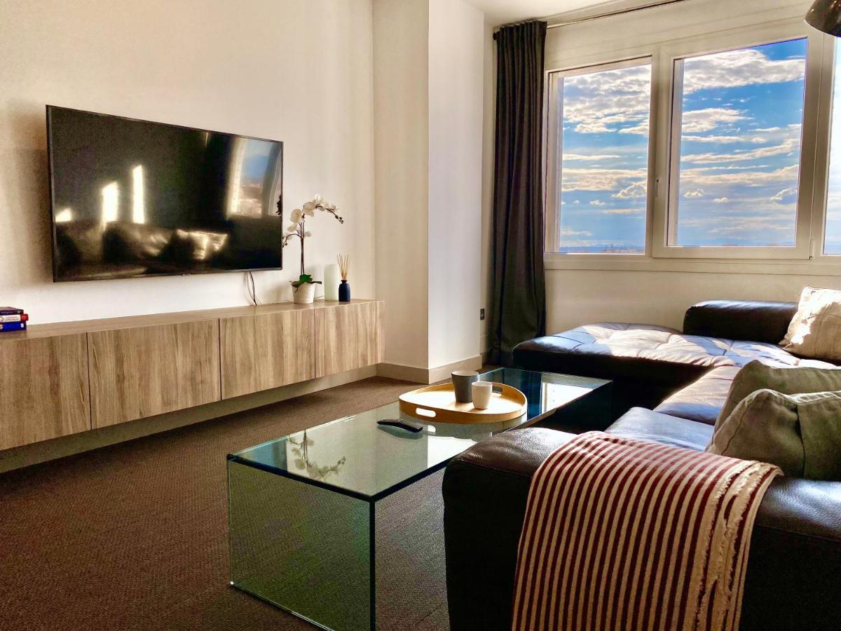 Appartement Charming Eurobuilding Skyline