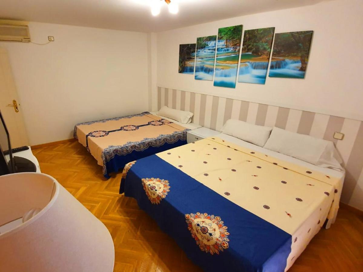 Bed & Breakfast Fuencarral Barcelo Parking Tph Madrid