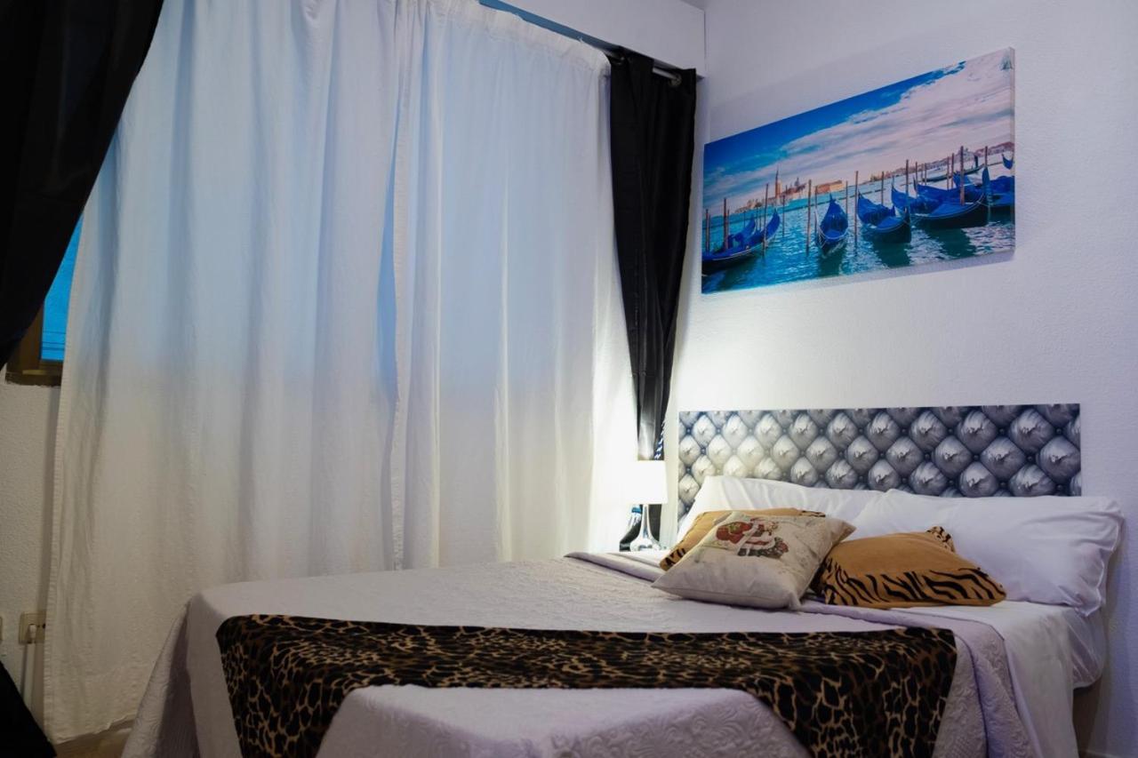 La Reina De Gran Via - Parking Tph Bed & Breakfast *