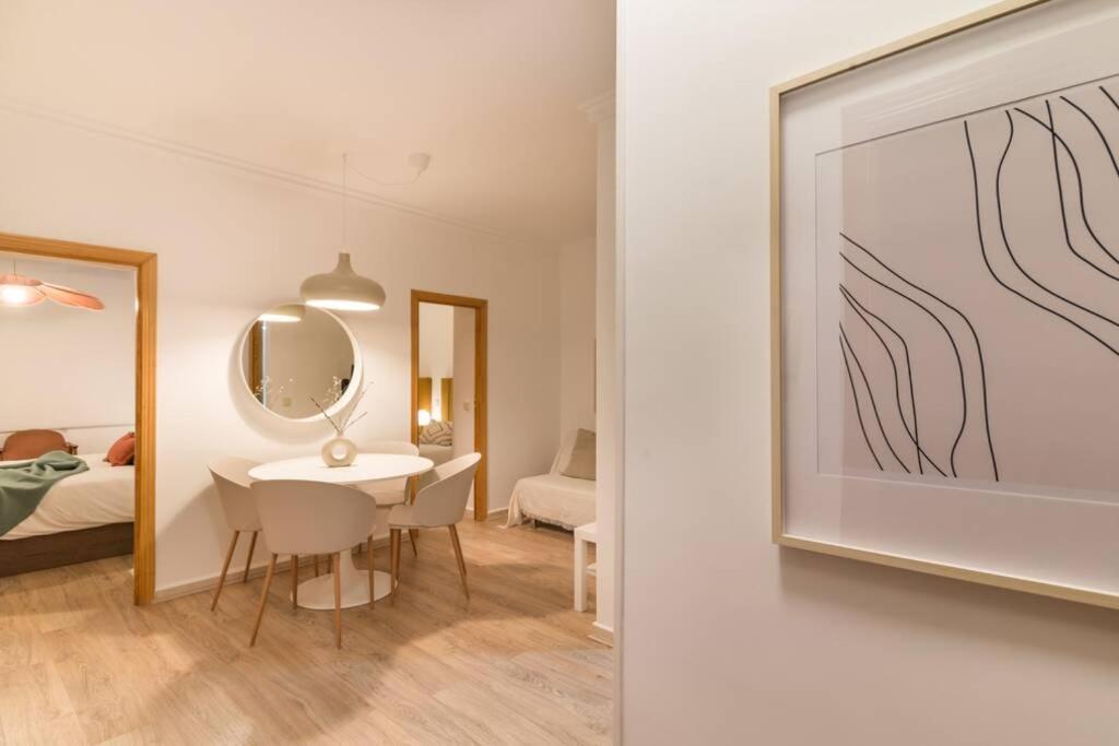 Apartamento Coqueto Piso En Madrid/atocha. 4 Personas 2 Hab
