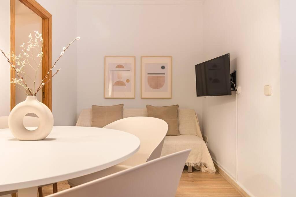 Coqueto Piso En Madrid/atocha. 4 Personas 2 Hab * Madrid