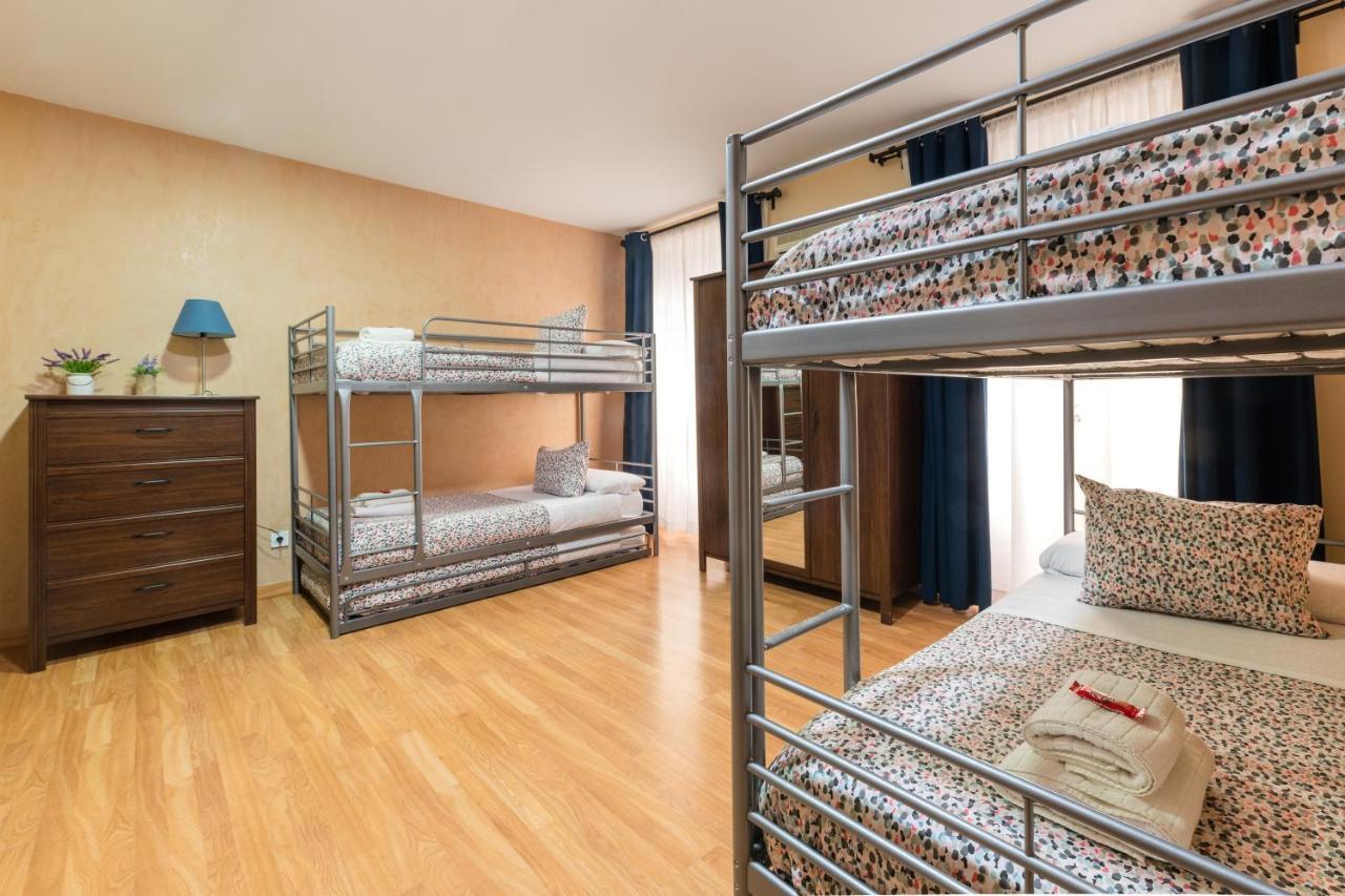 Great Apartment Near Plaza Mayor Large Groups Apartment