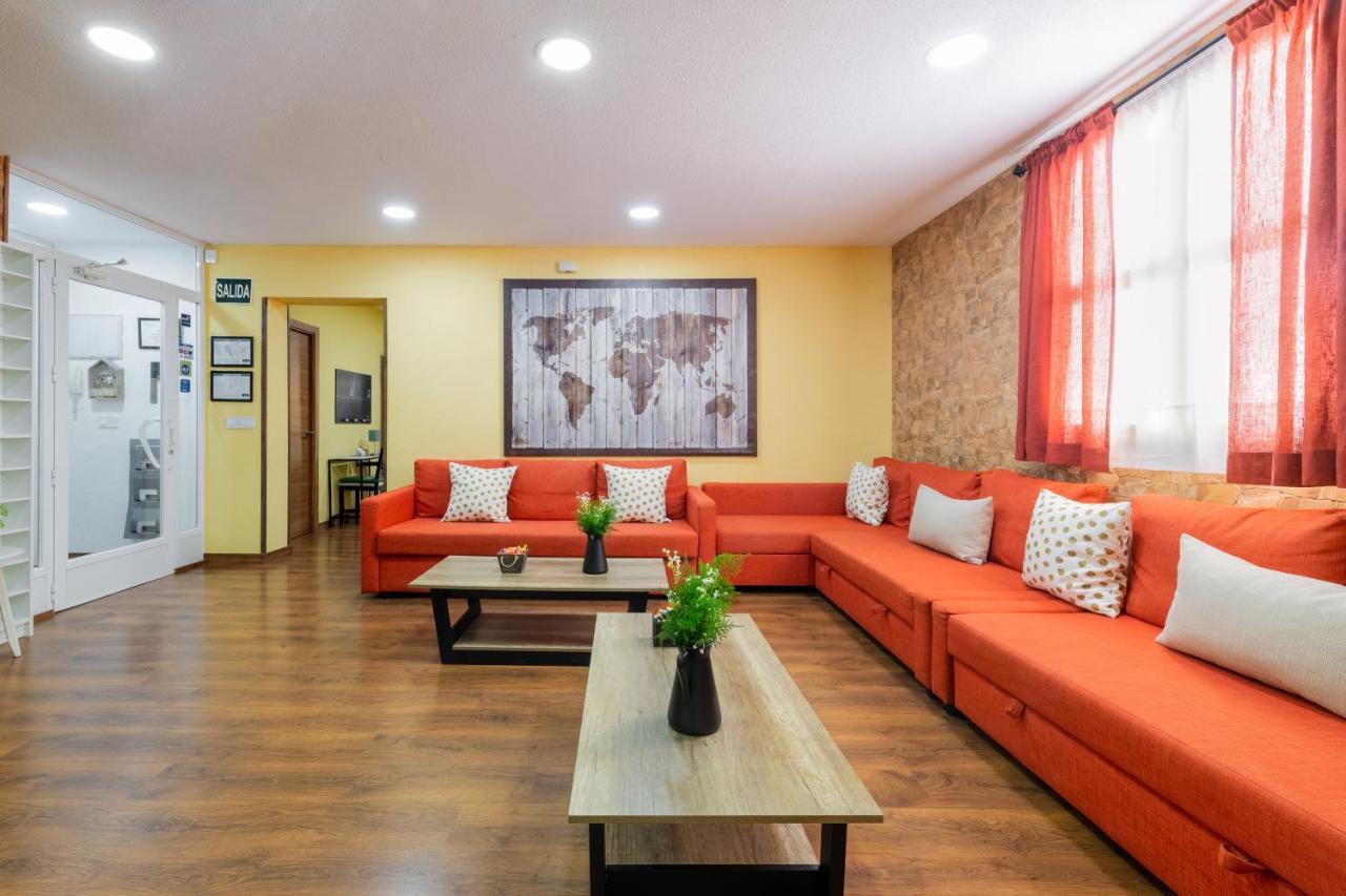 Great Apartment Near Plaza Mayor Large Groups