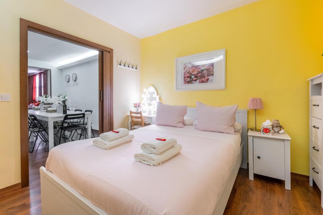 Great Apartment Near Plaza Mayor Large Groups