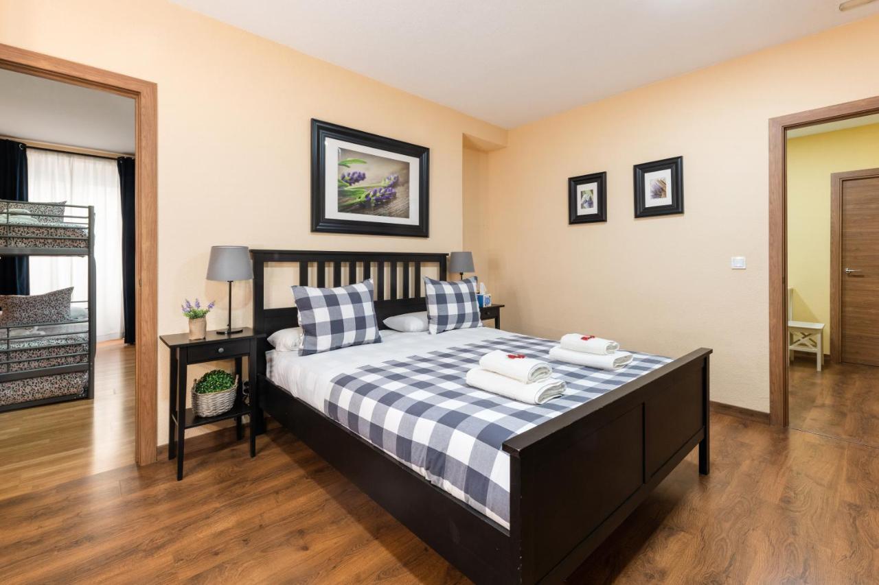 Great Apartment Near Plaza Mayor Large Groups * Madrid