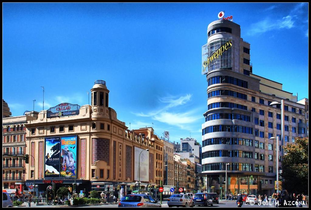 Gran Via Valverde & Parking Bed & Breakfast Madrid