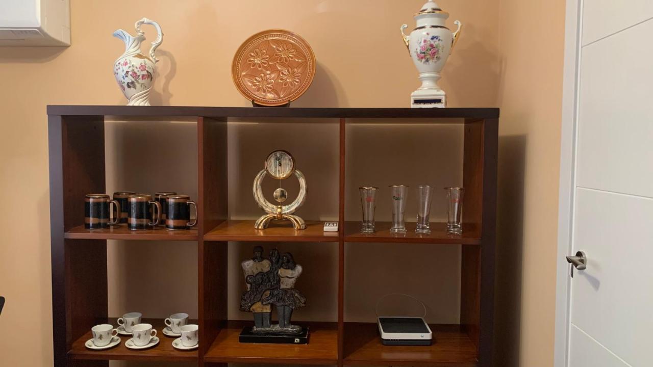 Con Despacho Suites Torr Av America-prosperidad Apartment Madrid