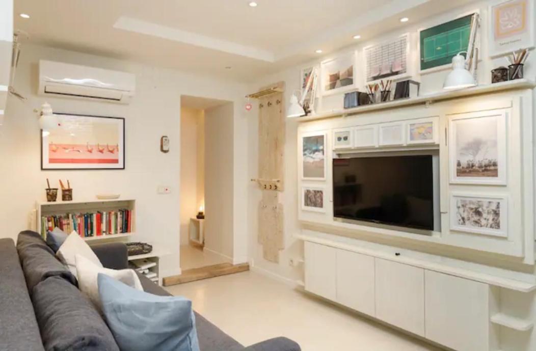 Beautiful & Cozy In The Heart Of *