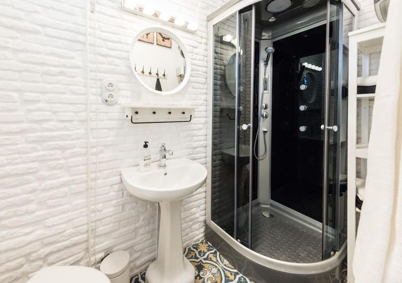 Rustic House In A Beautiful Corrala Appartement Madrid