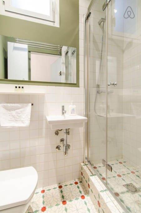 Malasana Beautiful Design 2bed 2bath Apartment Madrid
