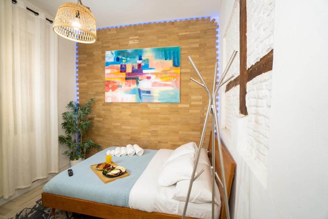 Cozy Puerta Del Sol & Private Patio Apartamento Madrid