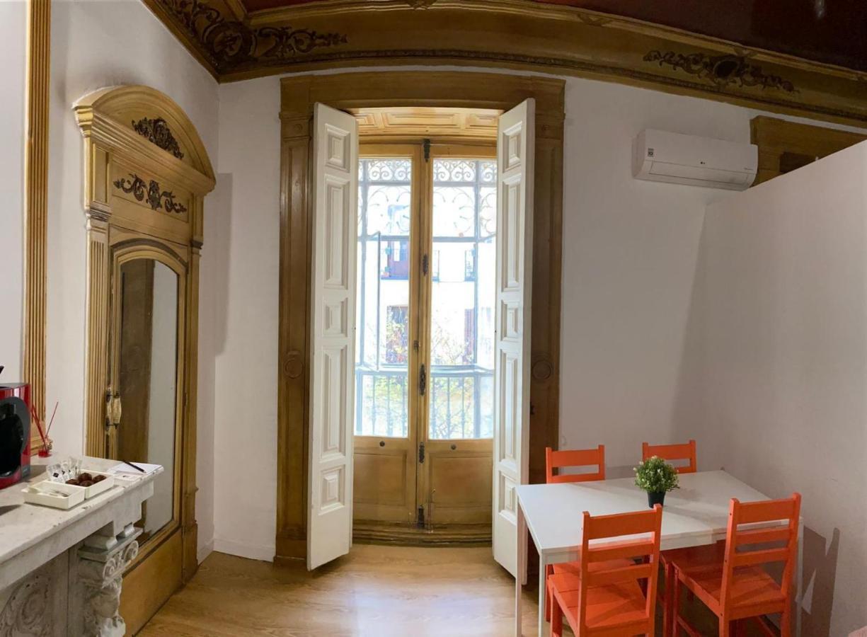 Opera Roost Gasthof Madrid