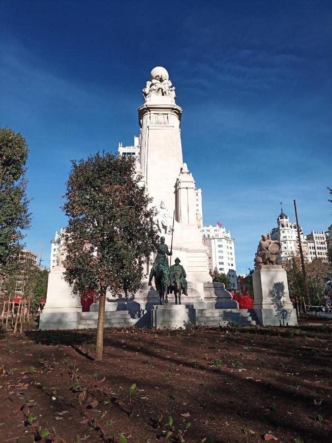 2 Y El Salon Tienen Aire, Centro Gran Via - Plaza De Espana Appartement Madrid
