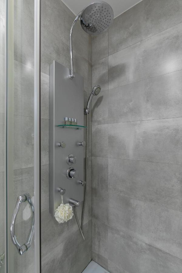 Homeabout Imperial *