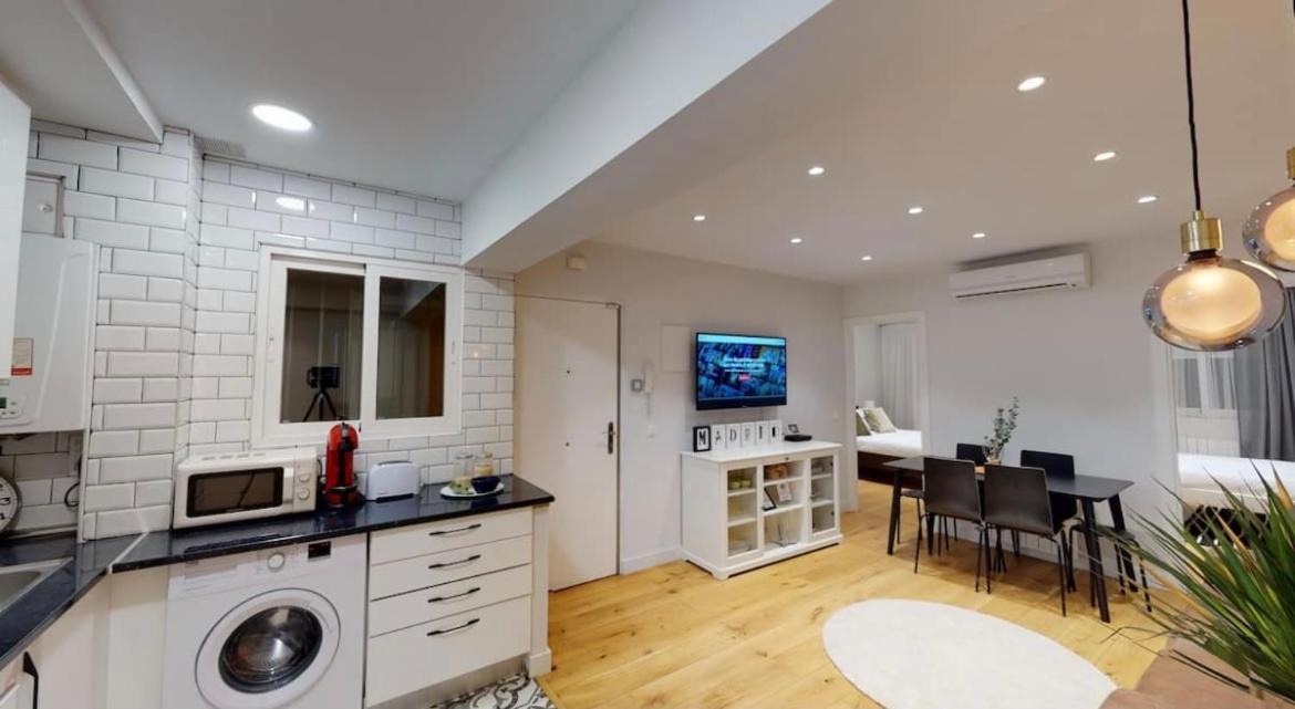Apartment Edsam Brown *