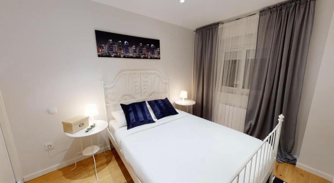 Edsam Brown Apartment