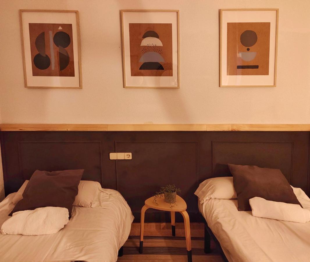 Corredera Rooms, No Llegadas Despues De 21h Casa de hóspedes Madri