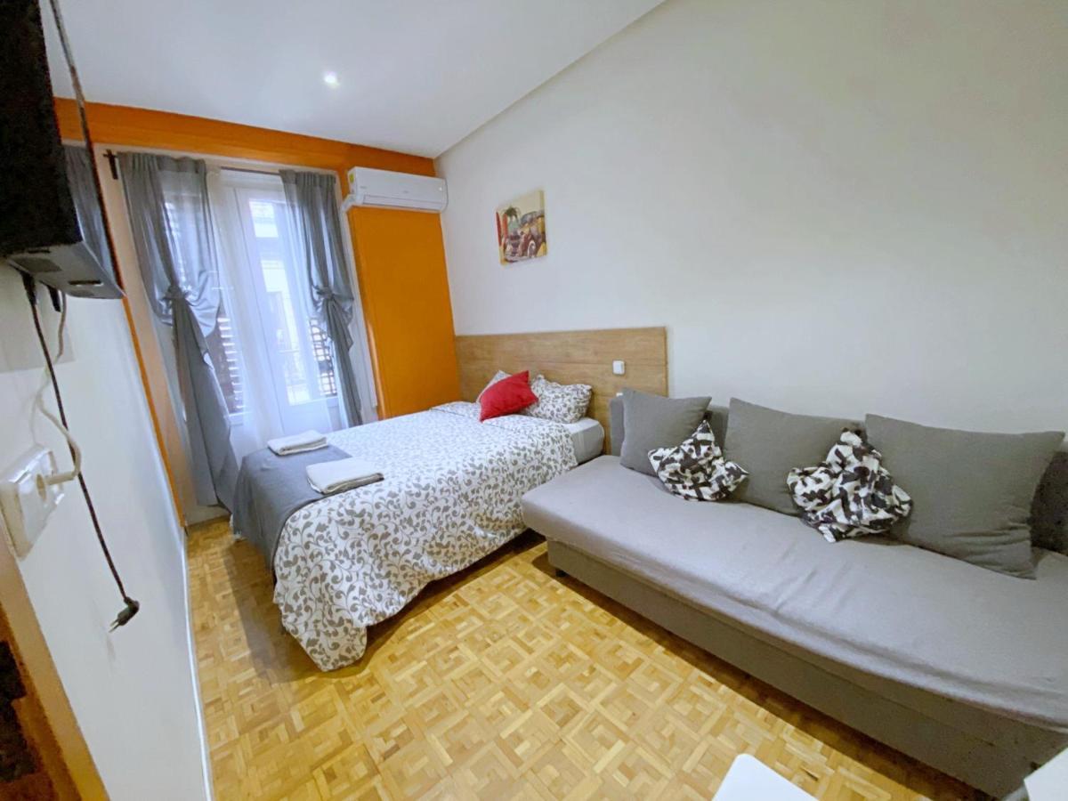 Apartamentos Smartrenting La Latina * Madri