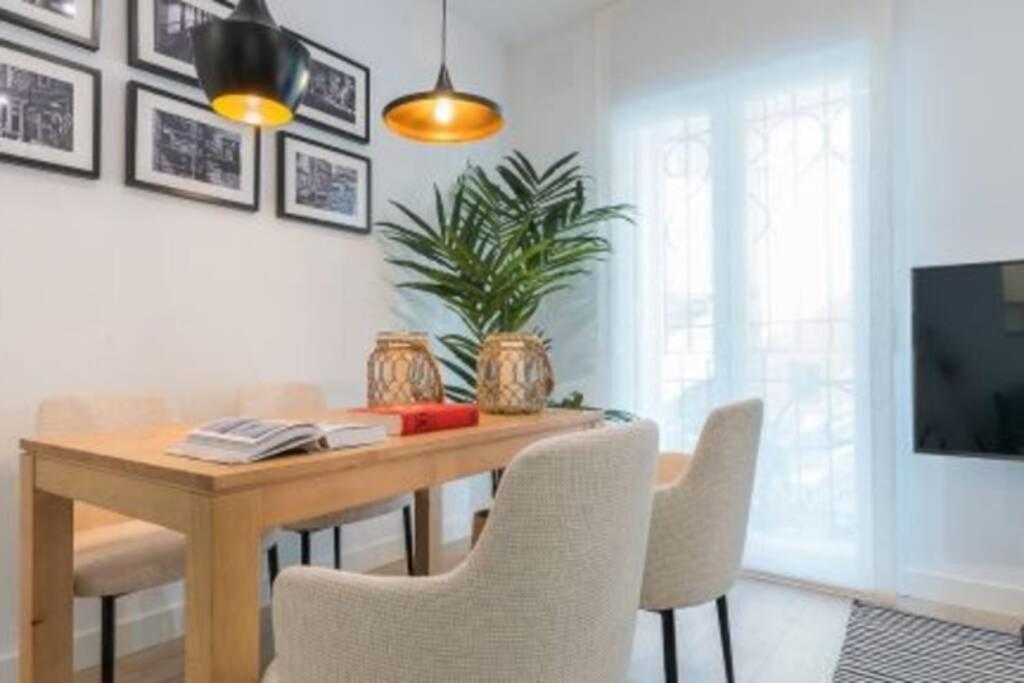 Center 2 Bedrooms Quiet Appartement
