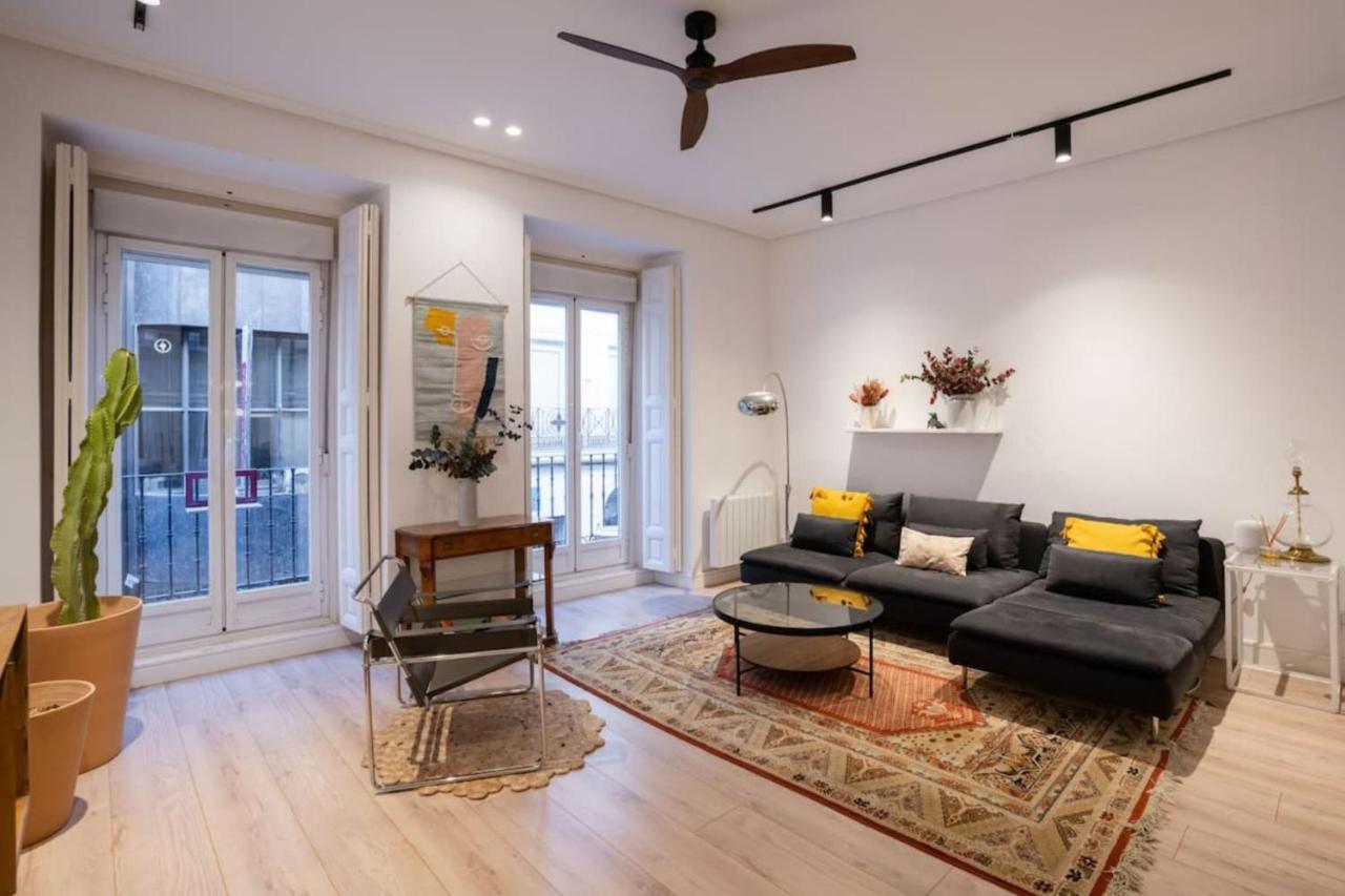 Stylish 2 Bedroom In The Heart Of Apartment Madrid