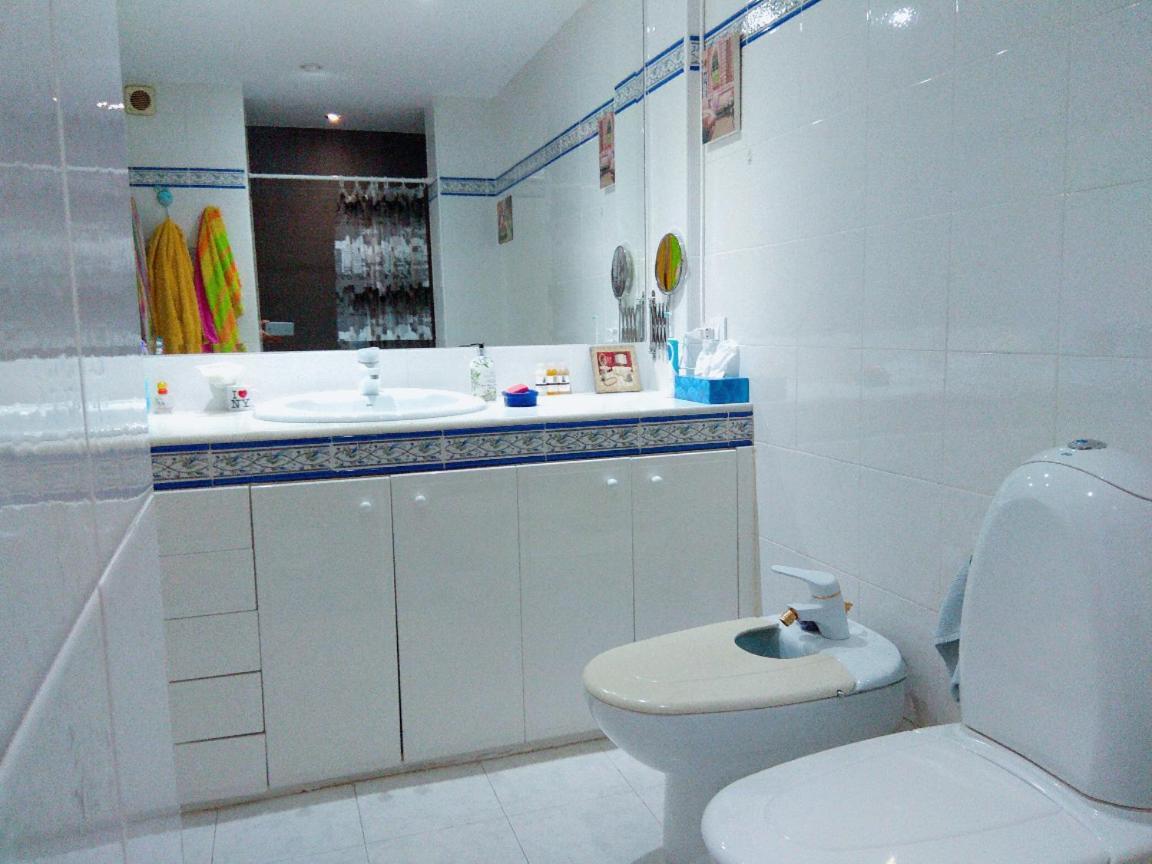 Cálido Y Bien Comunicado Quarto em Acomodações Particulares *