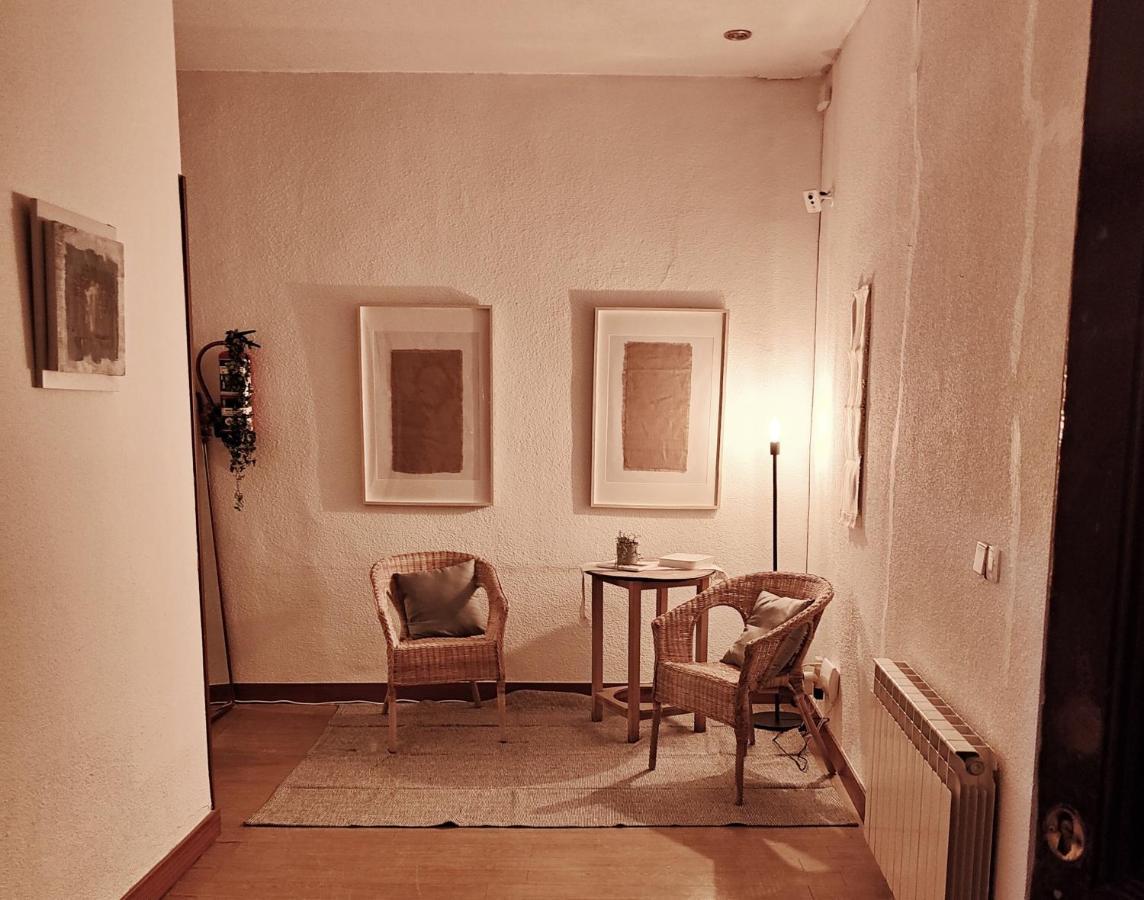 Pensión Corredera Rooms, No Llegadas Despues De 21h *