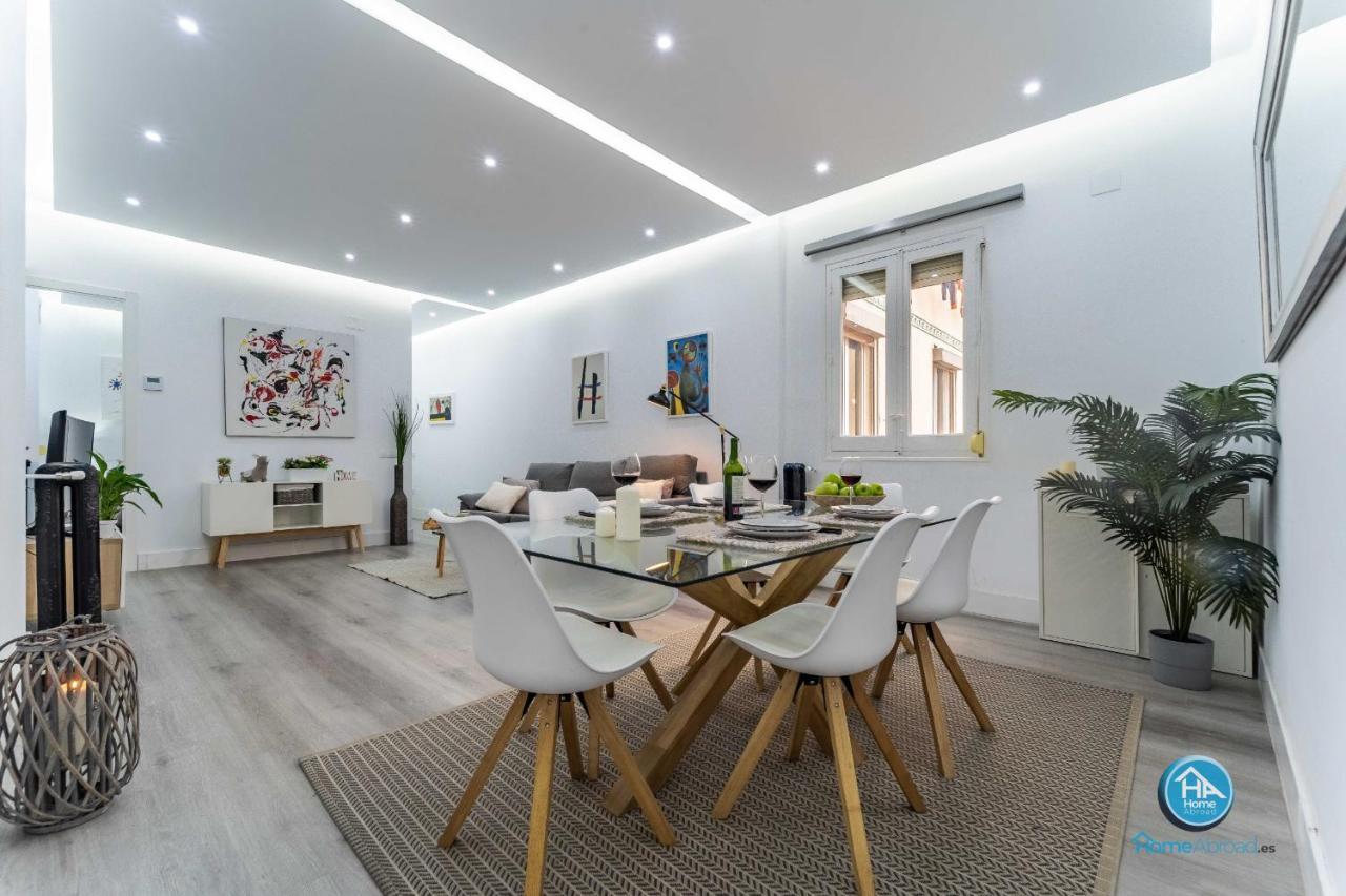 Modern Boutique In The Heart Of * Madrid
