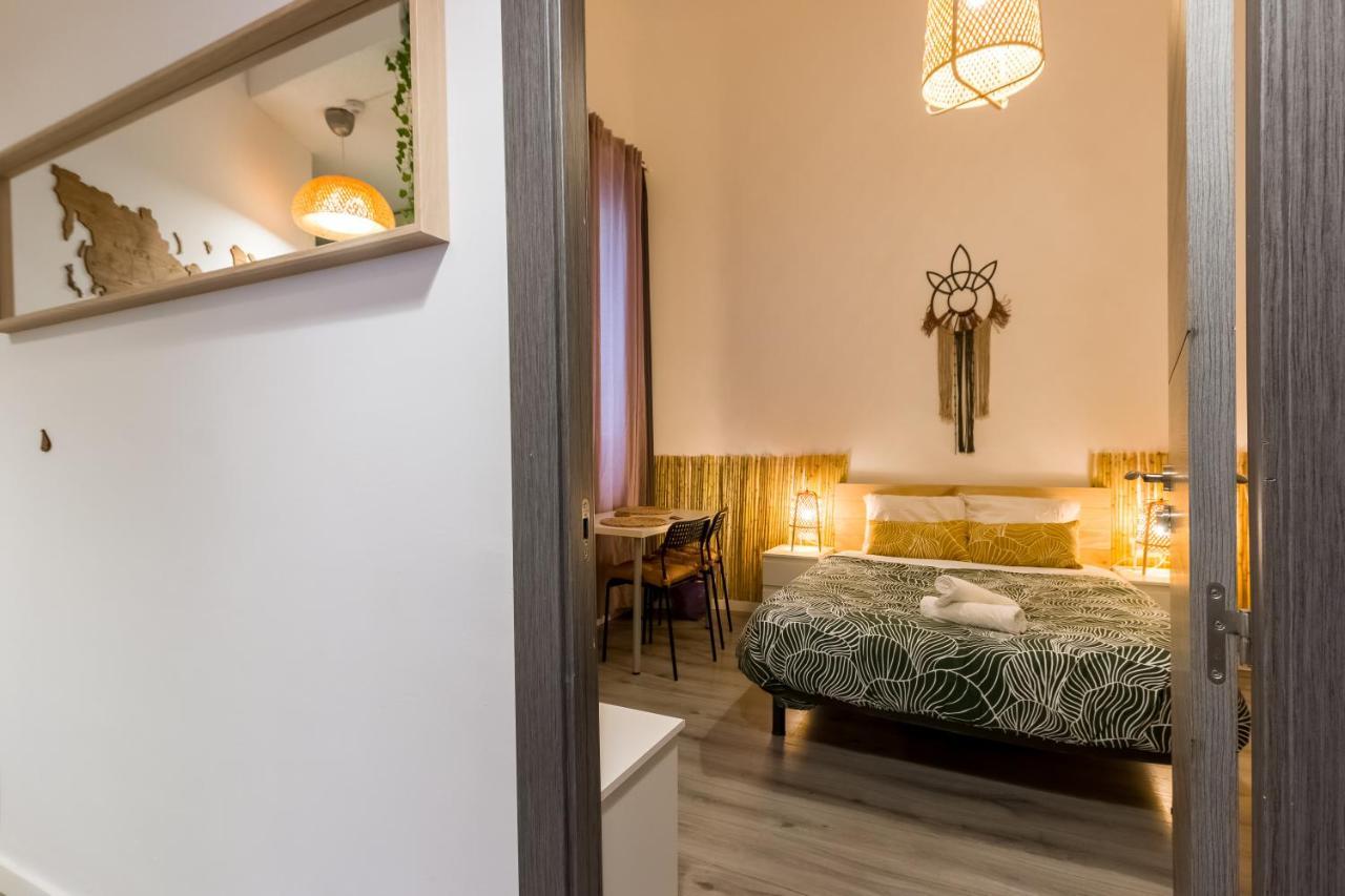 Social - Coliving & Coworking -