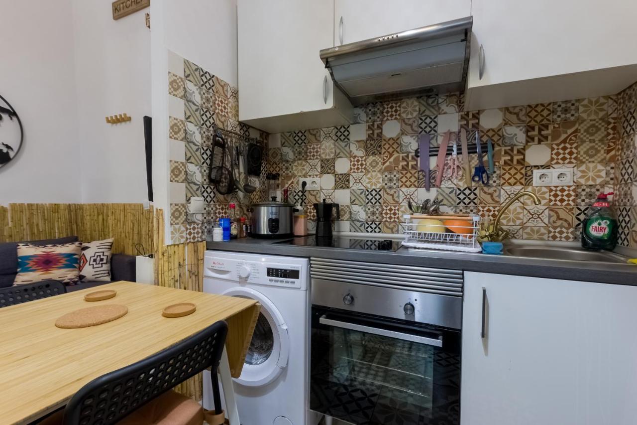 Appartement Social - Kitchen - *
