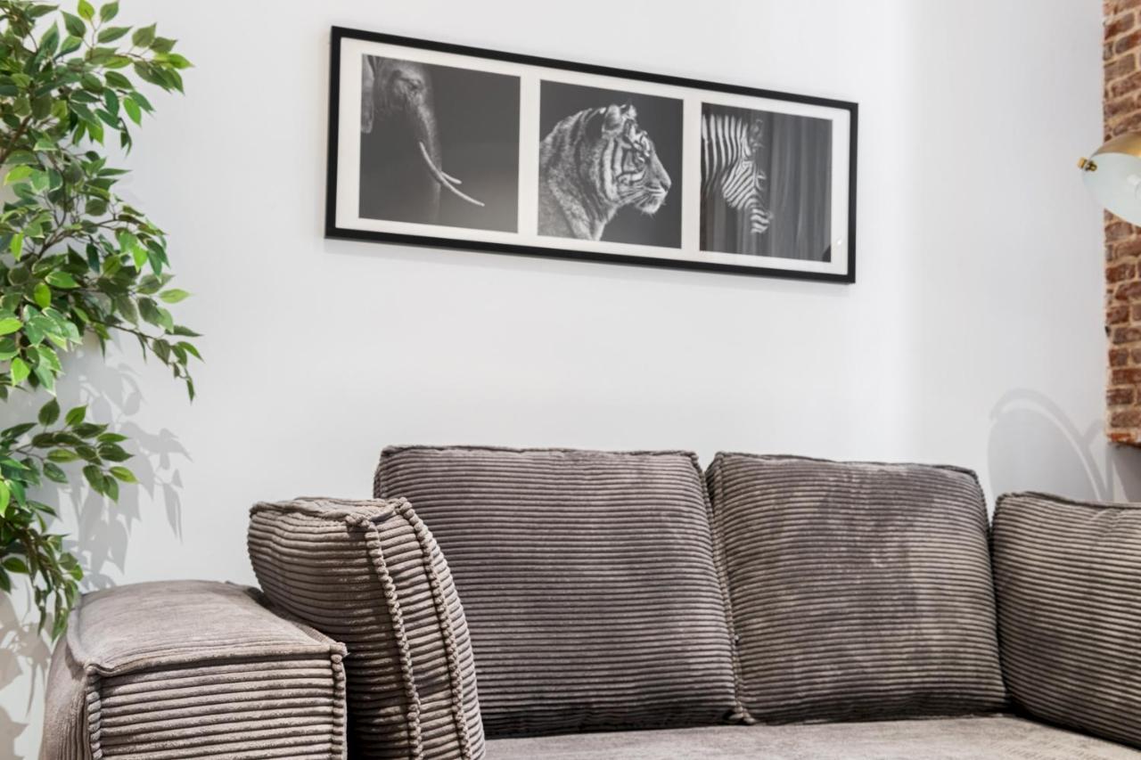 Apartamento 2 Bedrooms 1 Bathroom Furnished - Centro - Equipped & Stylish - Minty *