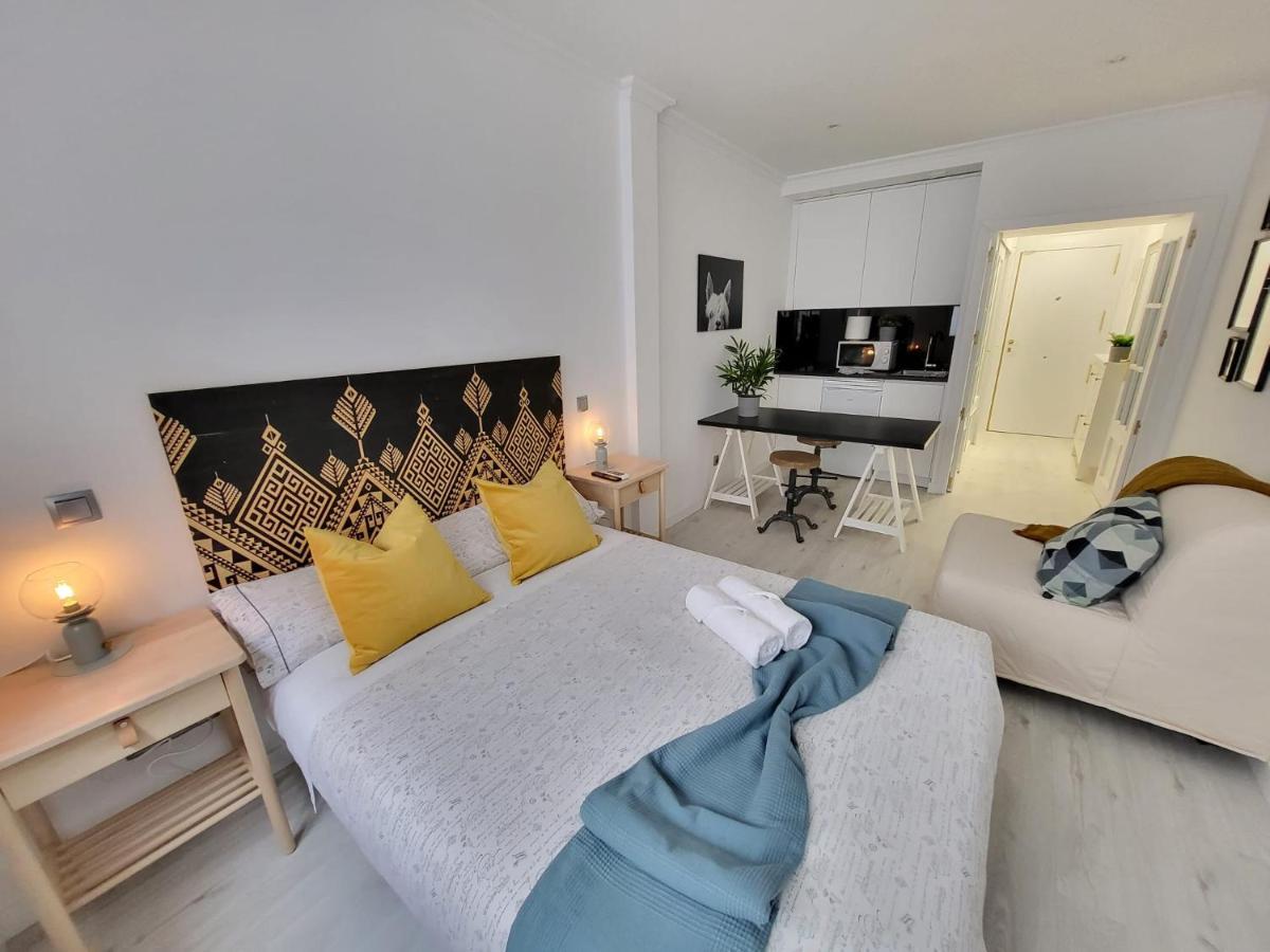 Apartamento La Vivienda De Pedro Zerolo Madri
