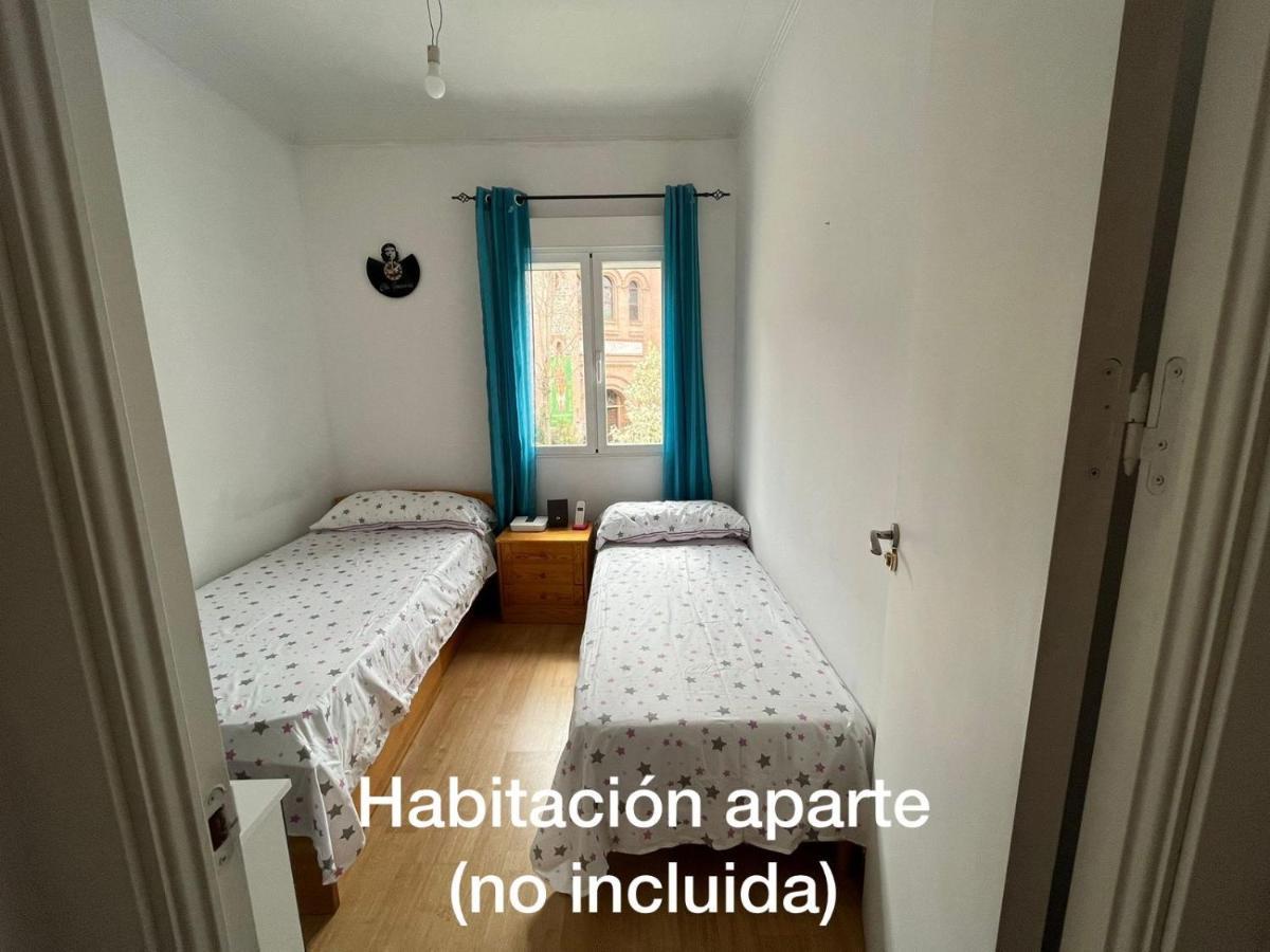 Habitacion Matrimonial En Piso Compartido En El Centro De Alloggio in famiglia Madrid
