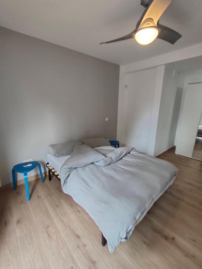 And Well-connected Flat In Appartamento Madrid