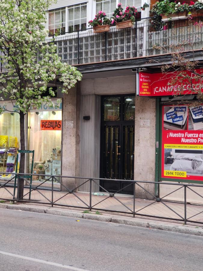 And Well-connected Flat In Appartamento