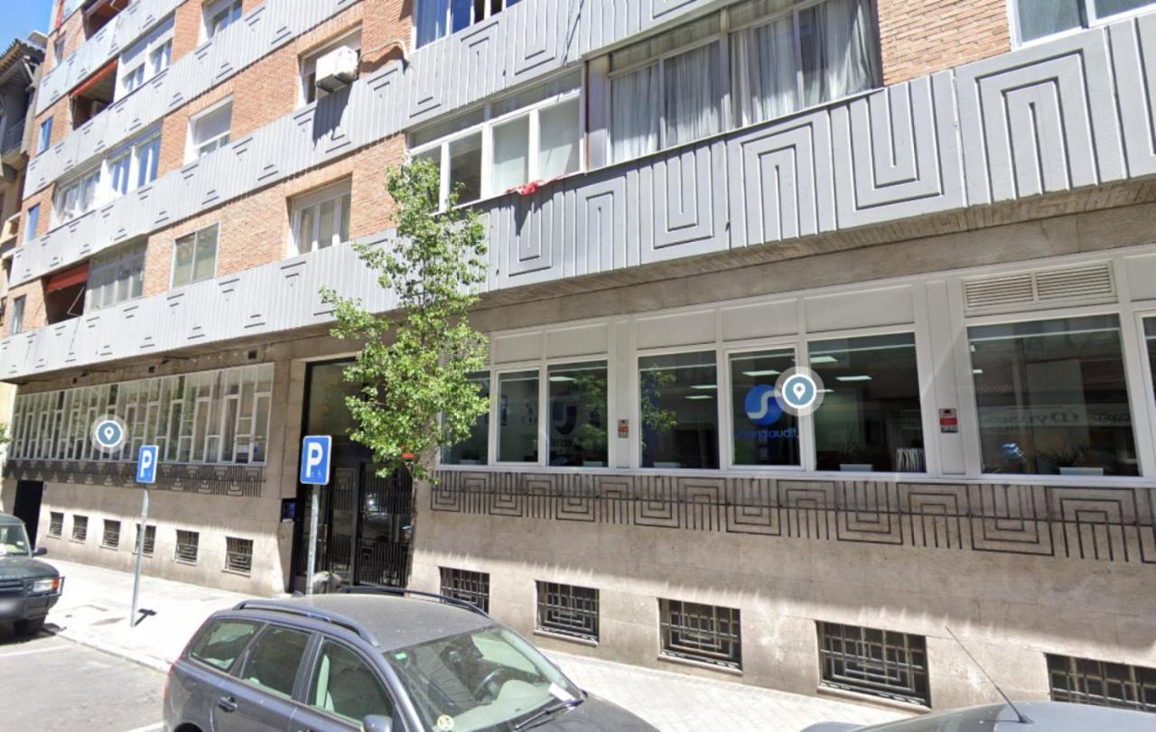 Apartment Mit House Abascal En Madrid