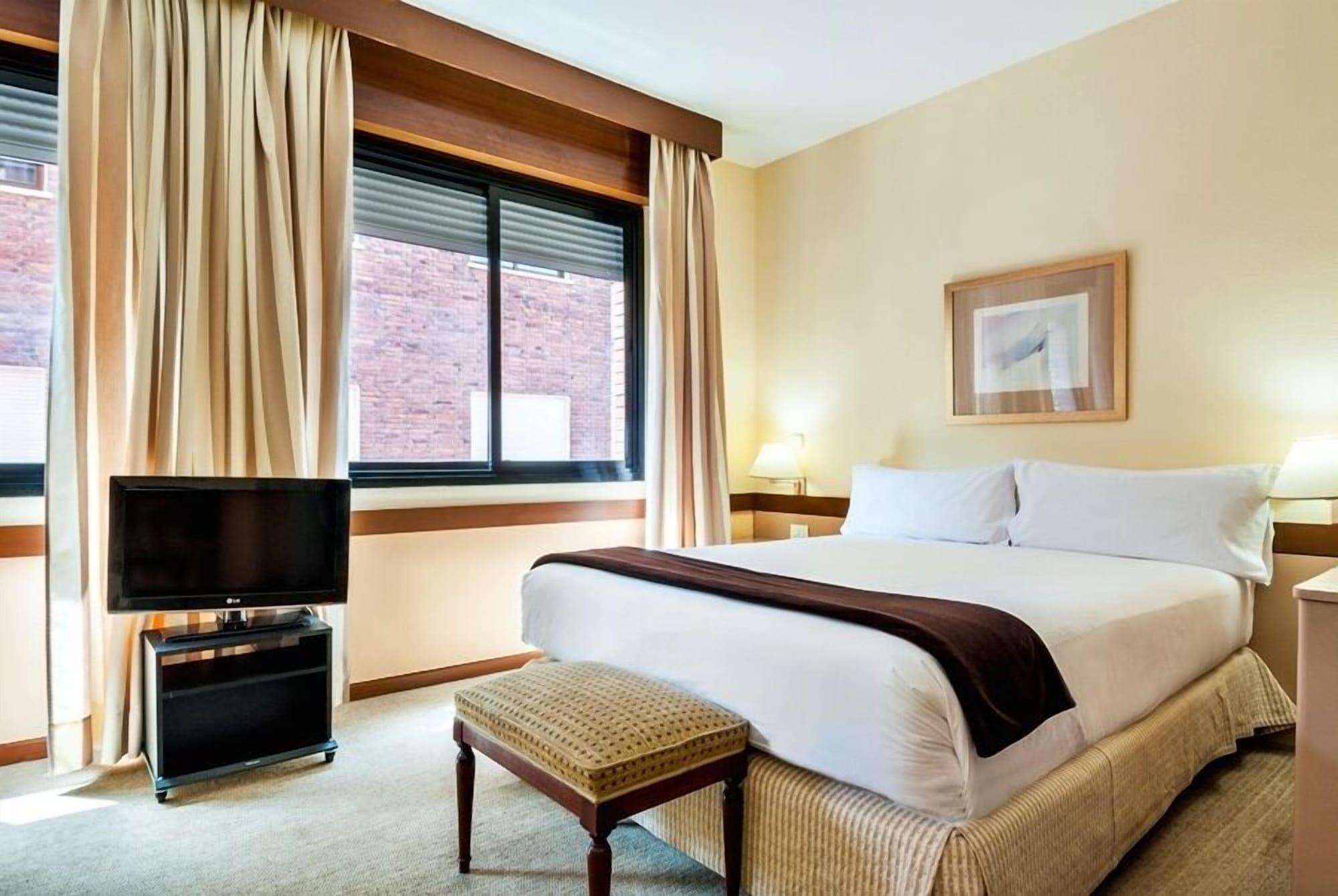 Aparthotel Espahotel Plaza Basilica 3*