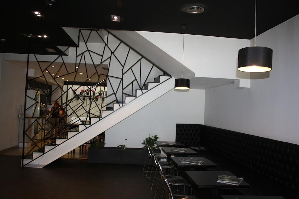 Mayerling Hotel *