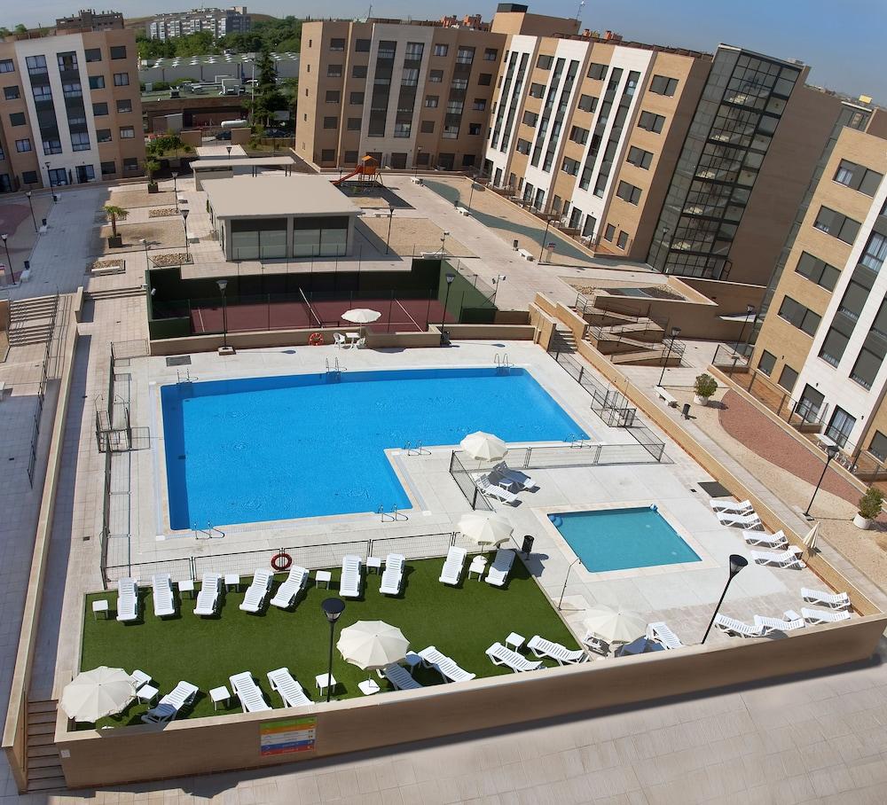 Aparthotel Compostela Madri